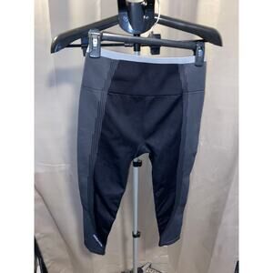 Fabletics Seamless Fusion High-Waisted 7/8 Leggings Black/Gray Size M NWT $64.95